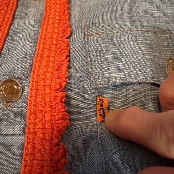 VINTAGE LEVI’S WOMENS LONG SLEEVE BUTTONED DOWN SHIRT WITH COWGIRL FLAIR - Picture 11 of 16